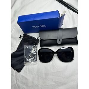 Polarized Tinted Women’s Glasses-NWT box and repair‎ kit